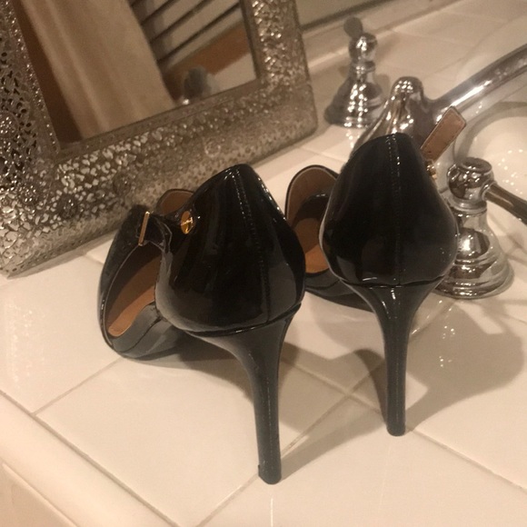 Black patent leather Calvin Klein heels - Picture 3 of 4